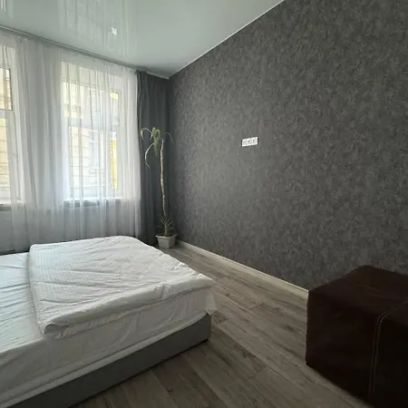 Apartment старовиний *
