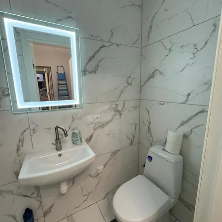Apartment старовиний *